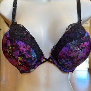 Victoria’s Secret Bombshell Push Up Floral Lace Shine Strap Bra 34DDD